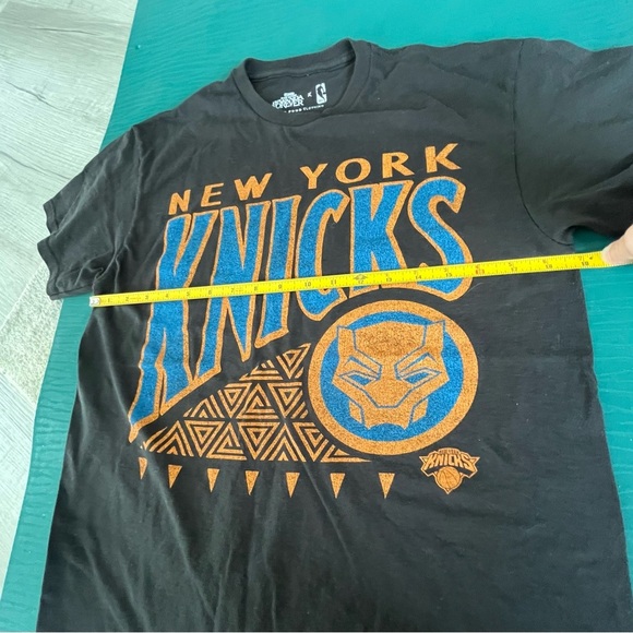New York Knicks Junk Food T-Shirt Wakanda Forever 100% Cotton NWOT Fits Small - Picture 5 of 6